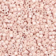 Perline Miyuki Delica 11/0 Opaque pink champagne ceylon DB-1535-1