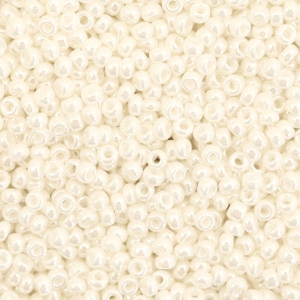 Rocailles Miyuki 11/0 Ceylon antique ivory pearl 11-592