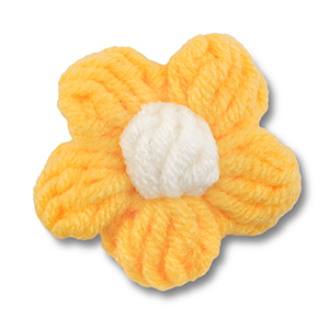 Fiore all'uncinetto giallo-biancastro
