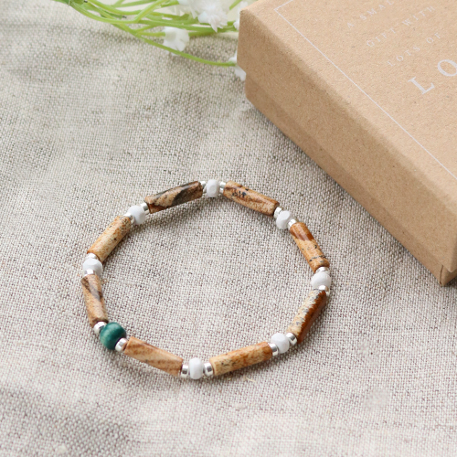 Inizia a creare bellissimi braccialetti con perline di legno