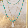 Guarda qui come realizzare collane e orecchini eleganti con rocailles: