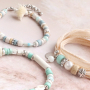 Come realizzare bracciali e collane estive con diverse perline in ceramica greca DQ 