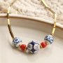Idee creative per realizzare gioielli unici con le perline in ceramica, dipinte a mano